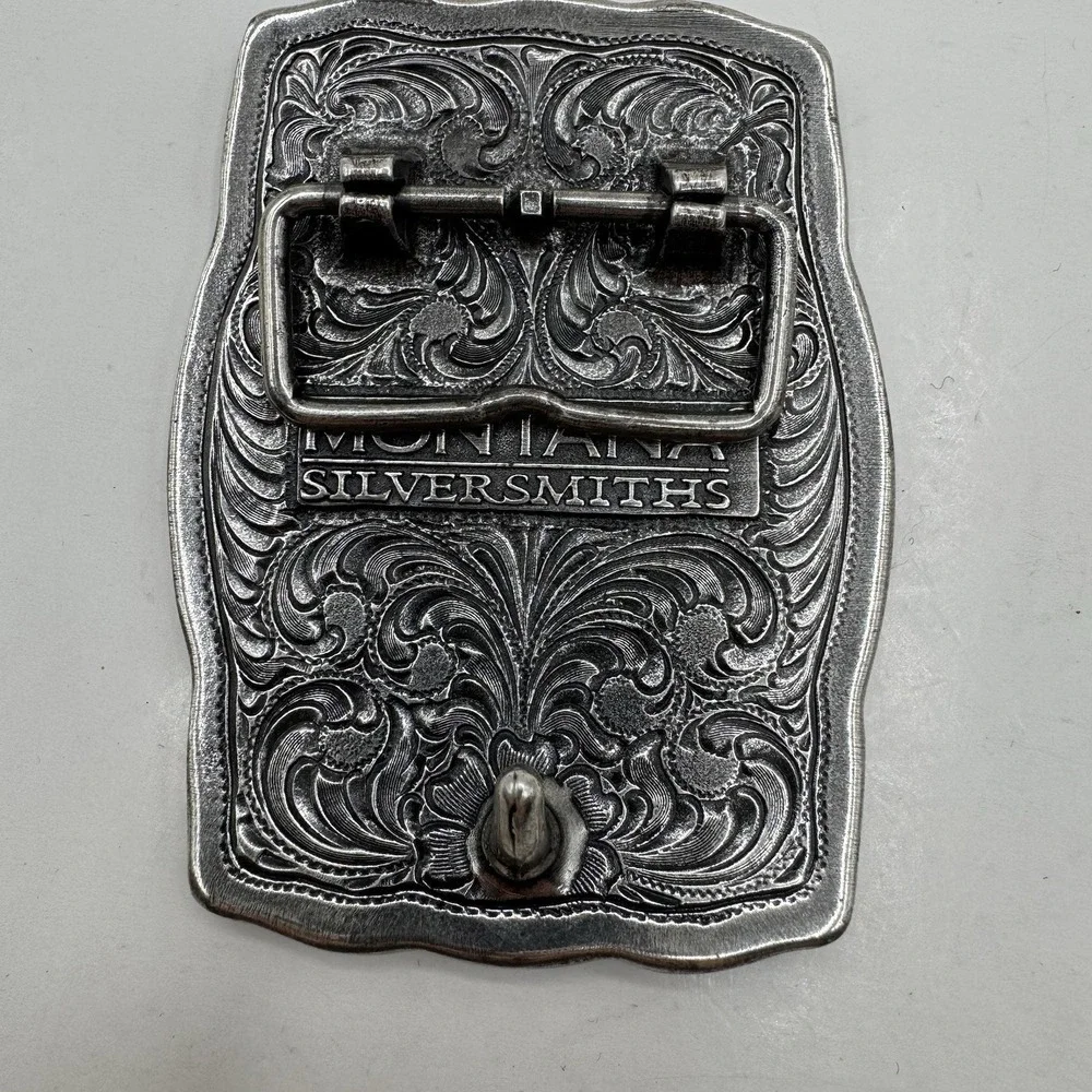 Montana Silversmiths waving american